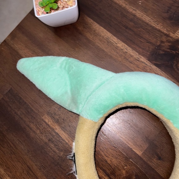 Disney Parks Star Wars: The Mandalorian The Child Minnie Ear Headband - Picture 5 of 6